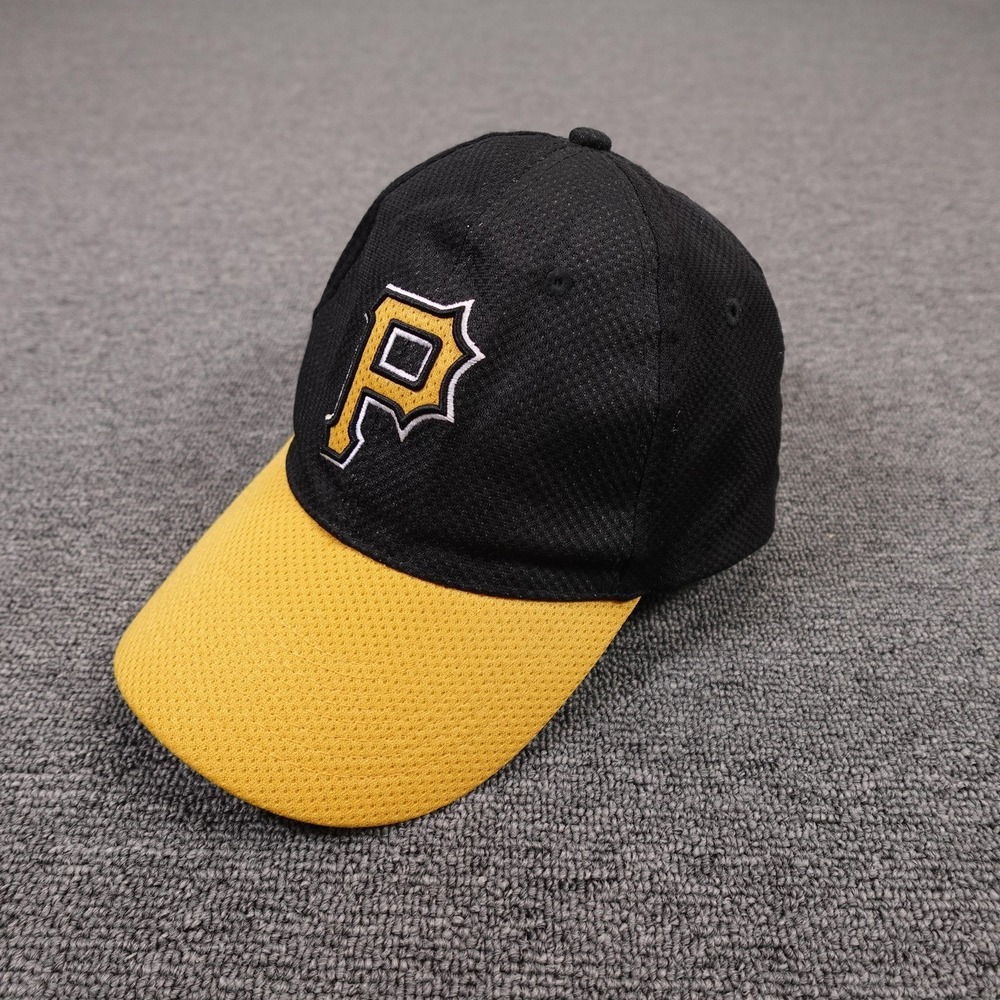 Pittsburgh Pirates Hat Cap Strap Back One Size Black MLB Baseball Bwm Global